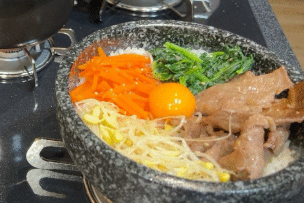 石焼ビビンバ完成の写真