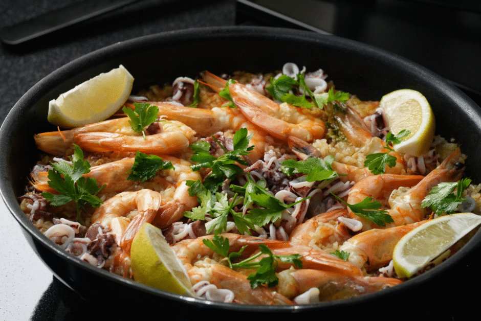 魚介の出汁を使ったパエリアの写真